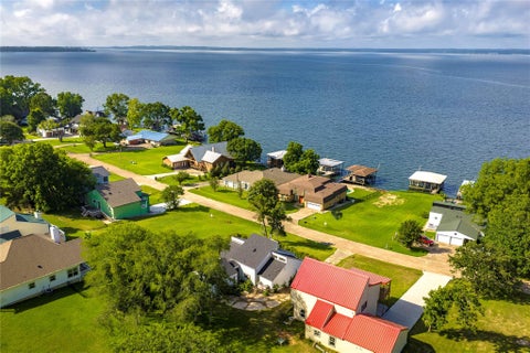 Photo of 275 Edgewater Drive, Livingston, TX 77351 (MLS # 817760)