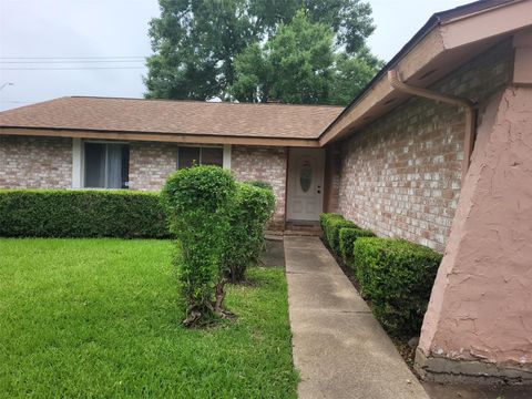 Photo of 13803 Southline Road, Sugar Land, TX 77498 (MLS # 5855058)