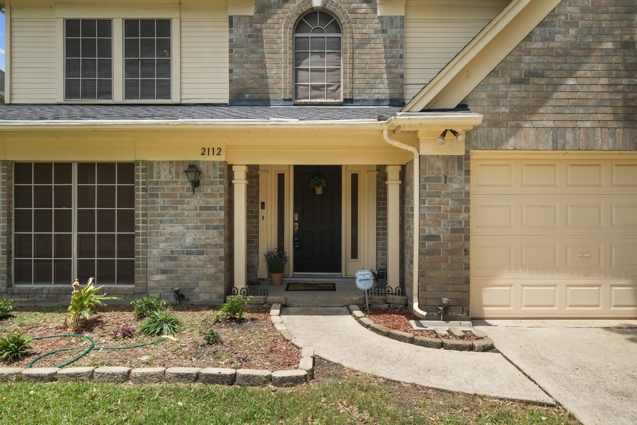 2112 Castle Drive