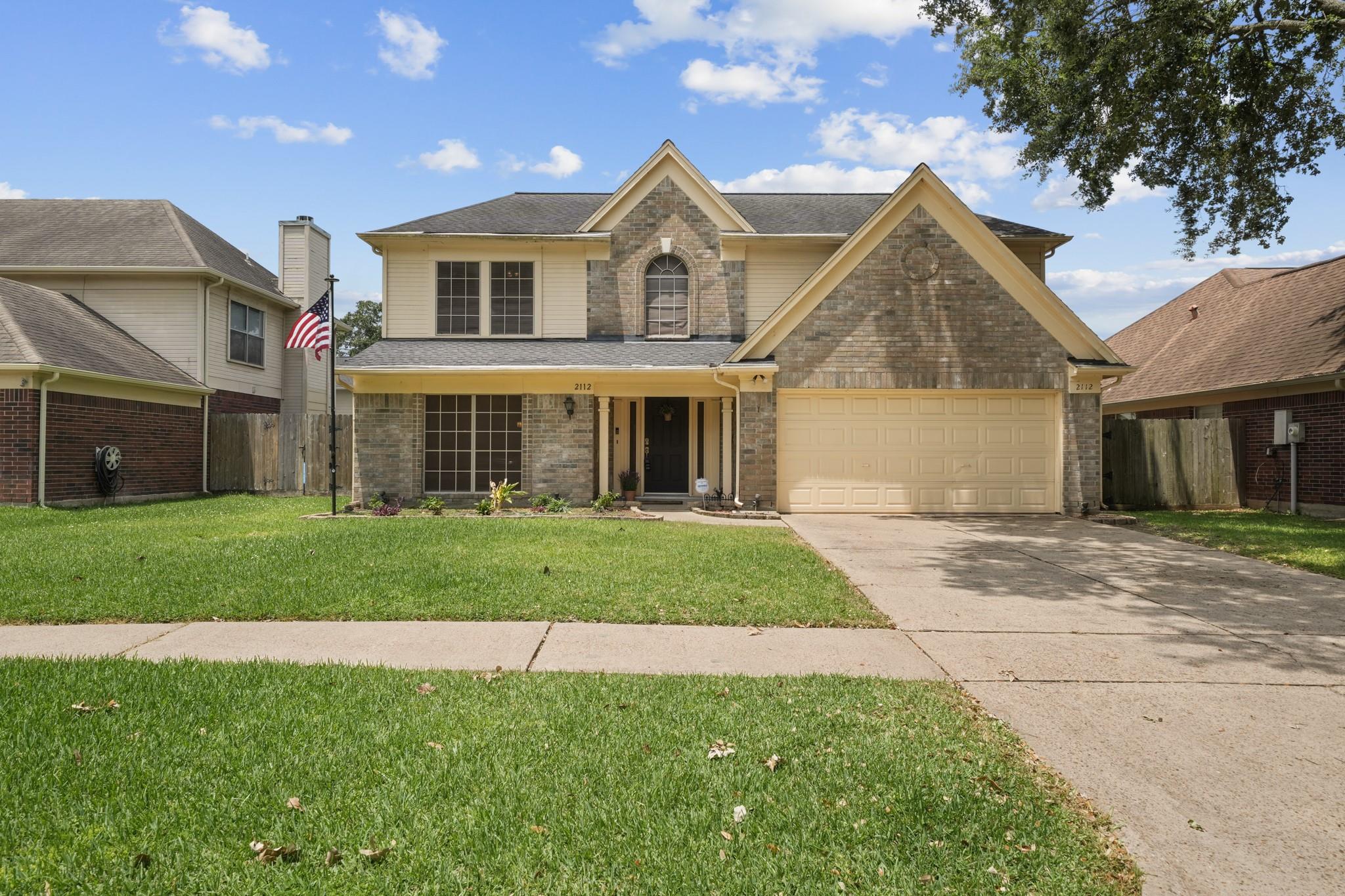 2112 Castle Drive
