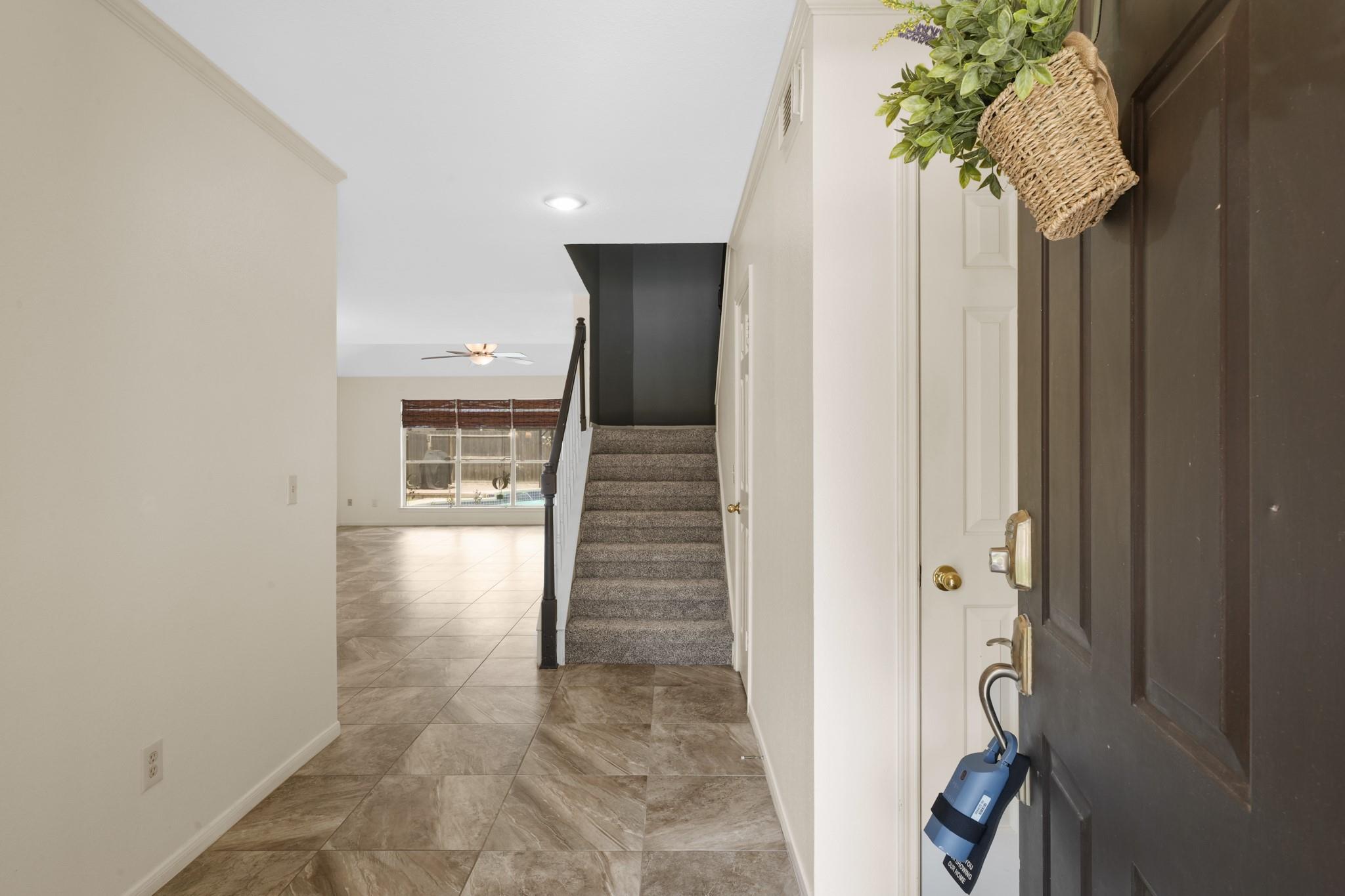 2112 Castle Drive