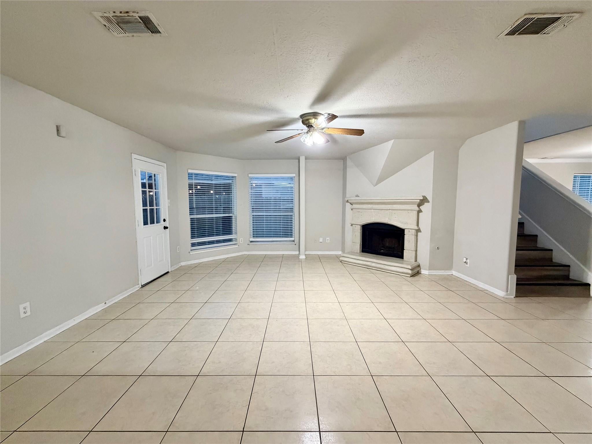 6827 Autumn Thistle Drive