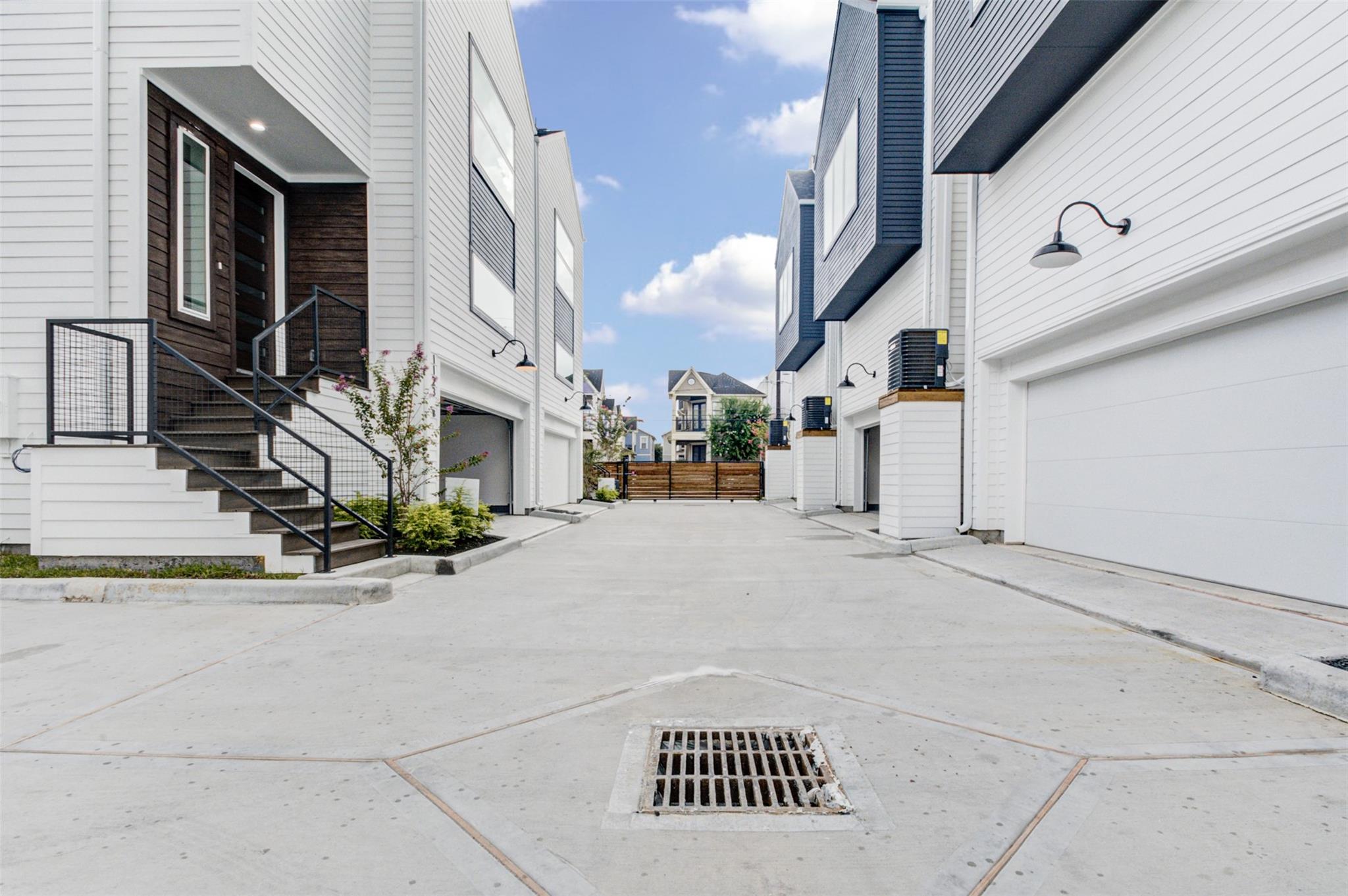 1131 W 17th Street A