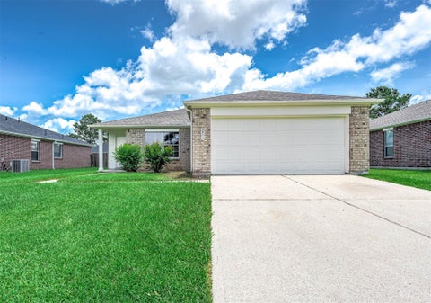 Photo of 2011 Foxhill Drive, Missouri City, TX 77489 (MLS # 56764140)