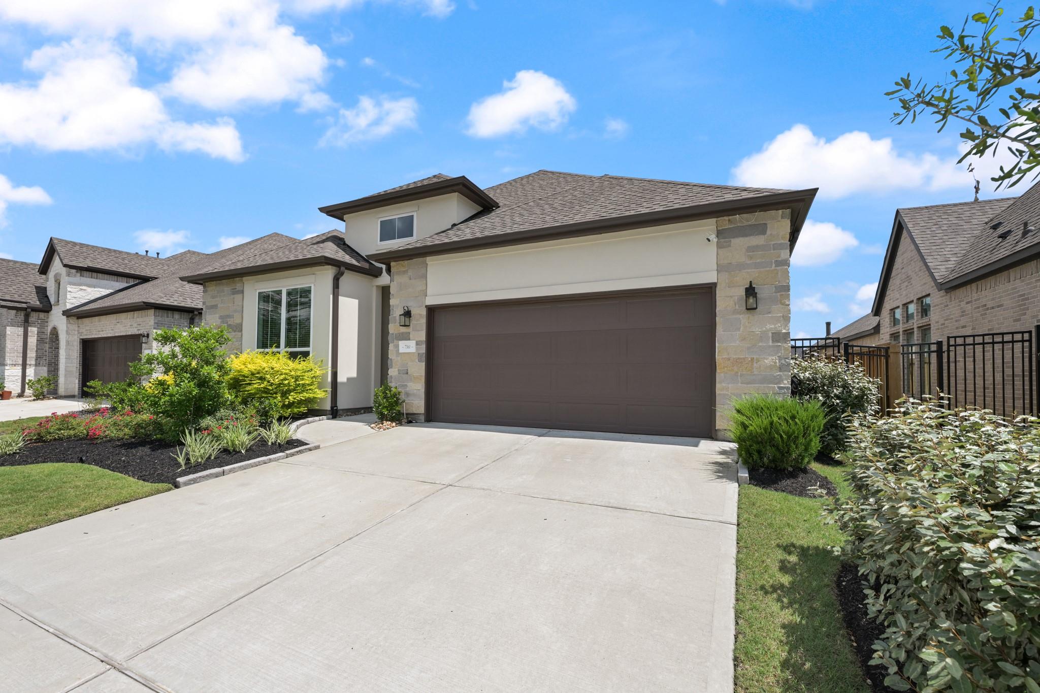 7361 Grandview Meadow Drive