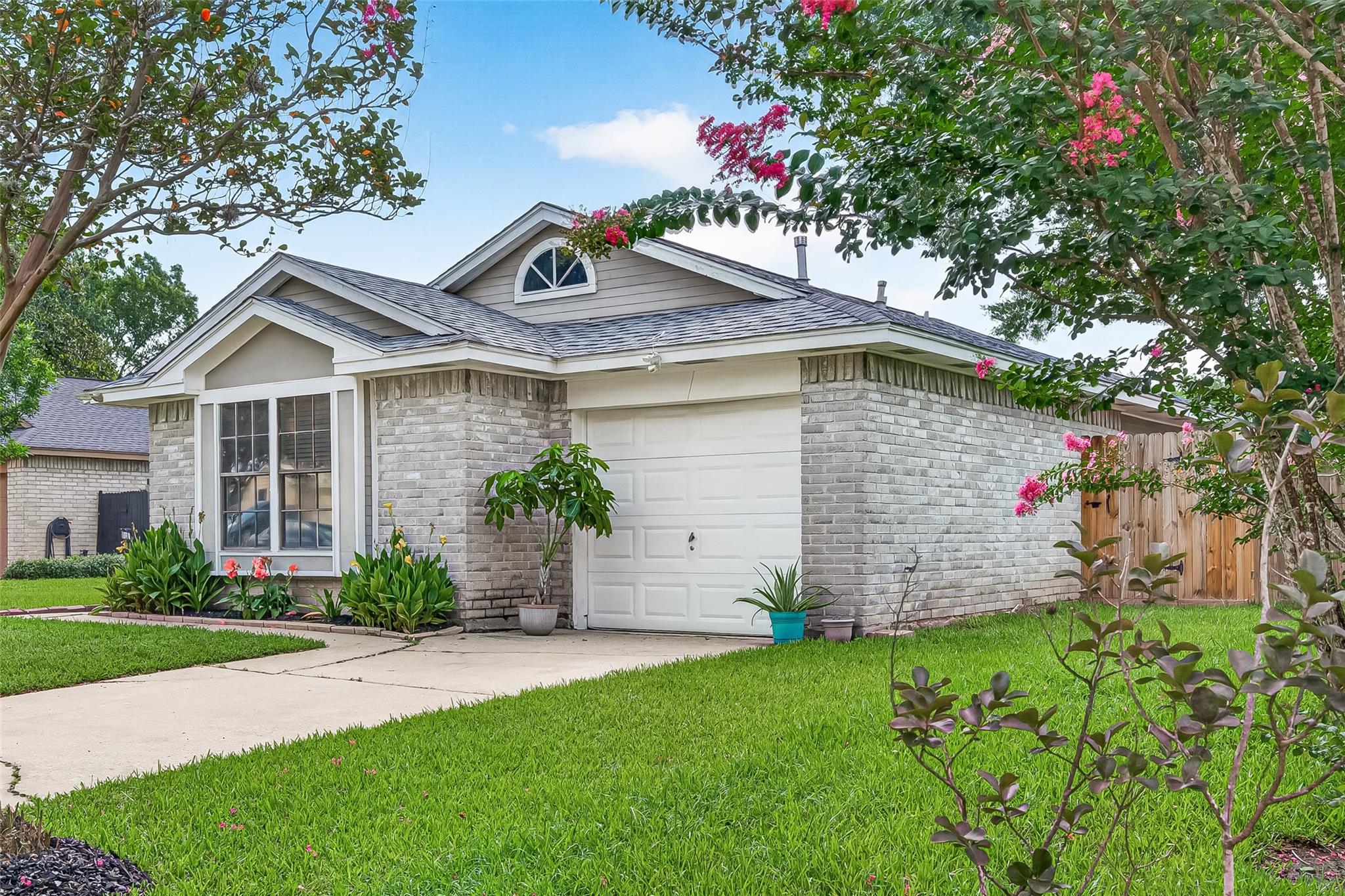 6718 Bluebottle Lane