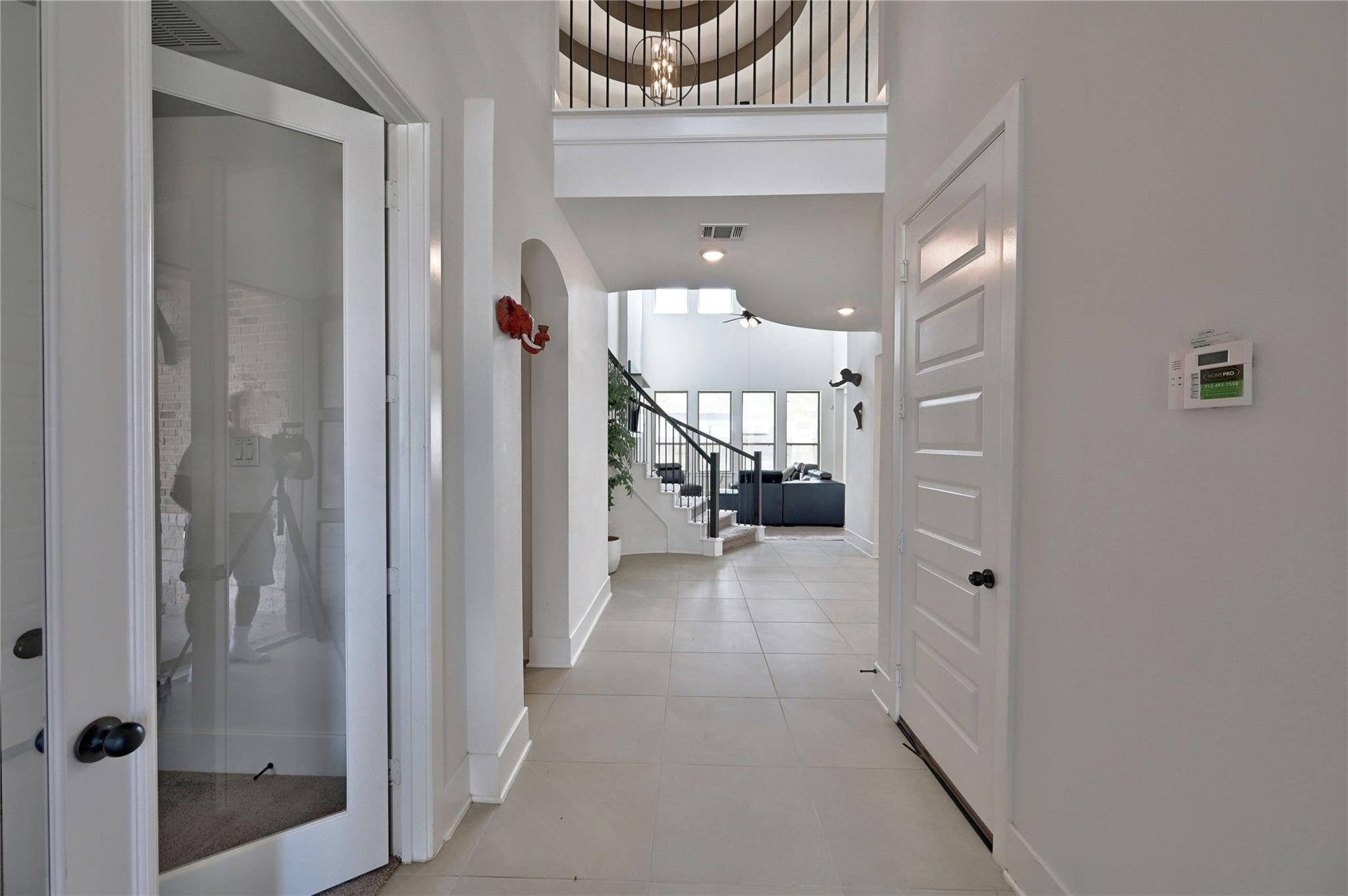 6211 Shore Ridge Court