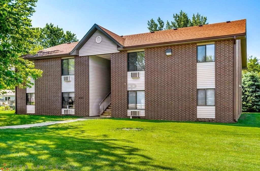 Photo of 206 Harrison Court, Other, IA 50028 (MLS # 61719025)