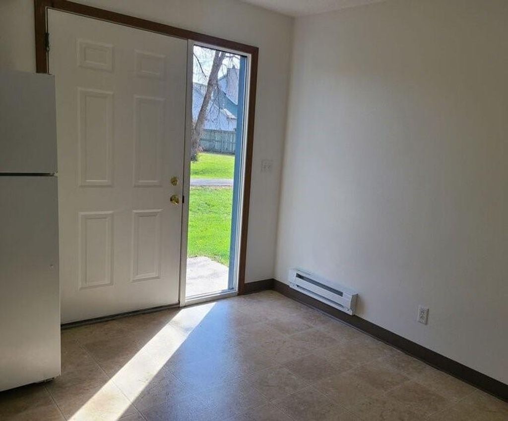 Photo of 206 Harrison Court, Other, IA 50028 (MLS # 61719025)