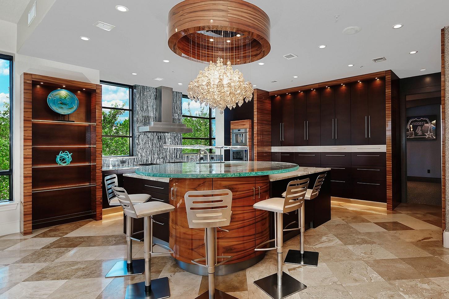 1 Waterway Court 4E