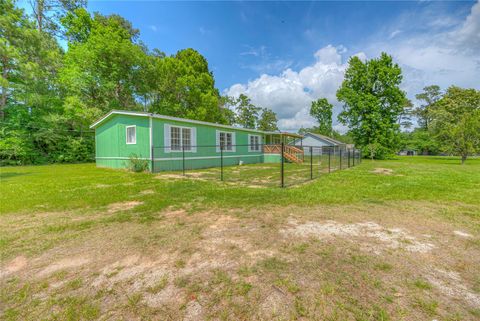 Tiny photo for 203 S Canyon Drive, Onalaska, TX 77360 (MLS # 38087462)