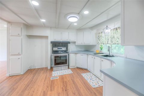 Tiny photo for 203 S Canyon Drive, Onalaska, TX 77360 (MLS # 38087462)