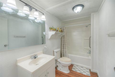 Tiny photo for 203 S Canyon Drive, Onalaska, TX 77360 (MLS # 38087462)