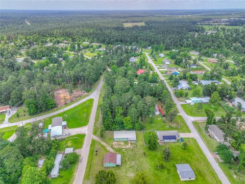 Tiny photo for 203 S Canyon Drive, Onalaska, TX 77360 (MLS # 38087462)
