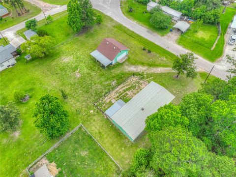 Tiny photo for 203 S Canyon Drive, Onalaska, TX 77360 (MLS # 38087462)