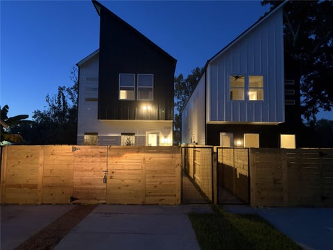 Photo of 5914 Shelburne Unit A And B Street, Humble, TX 77396 (MLS # 89254828)