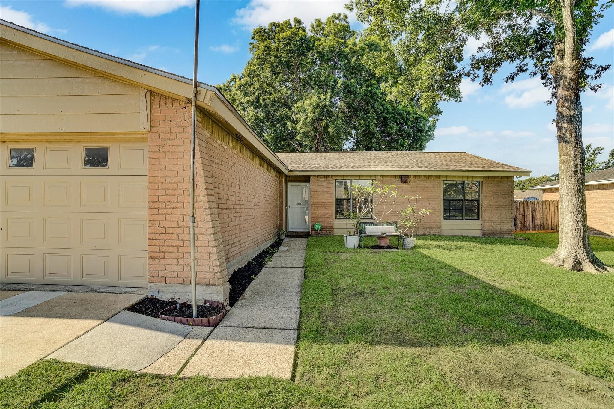 4922 Valley View Drive