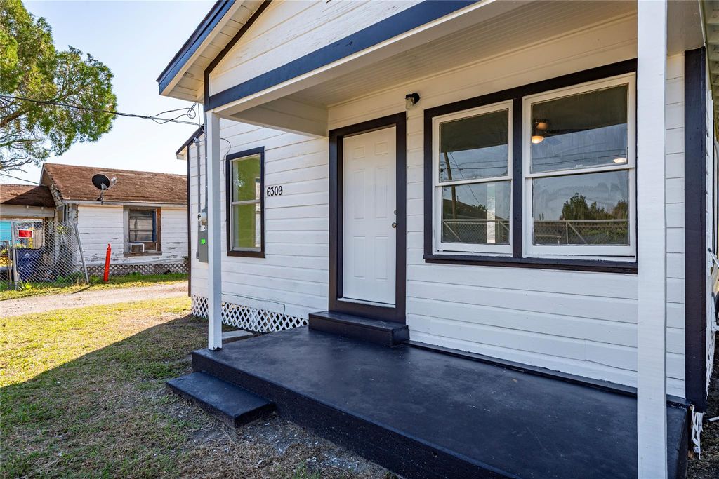 Photo of 6309 Anderson Street, Texas City, TX 77591 (MLS # 18398150)