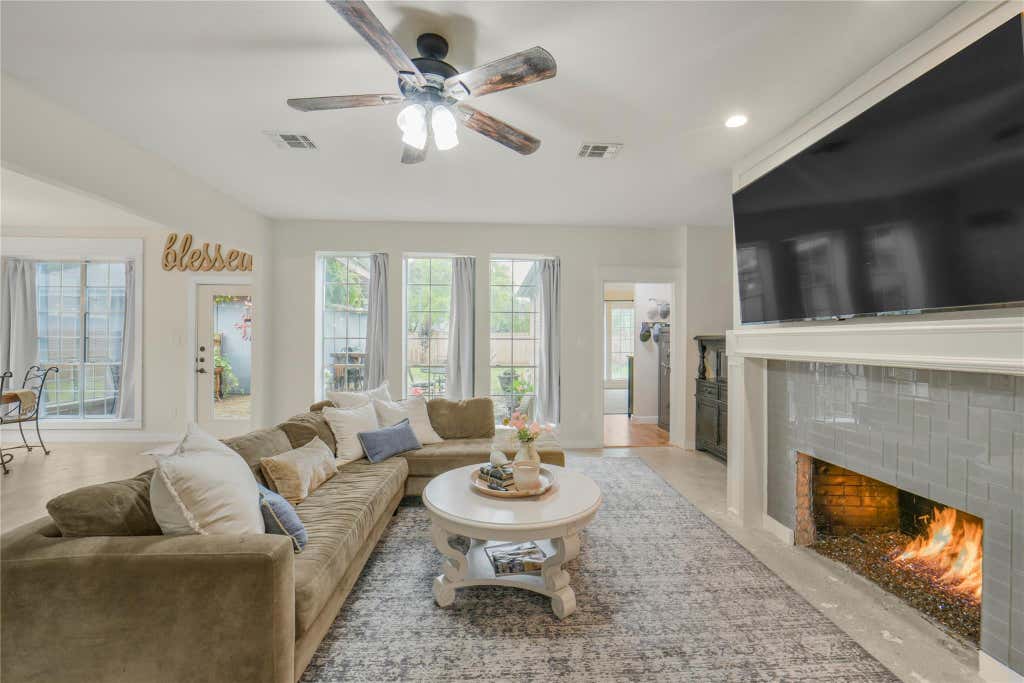 Photo of 15610 Township Glen Lane, Cypress, TX 77433 (MLS # 33161249)