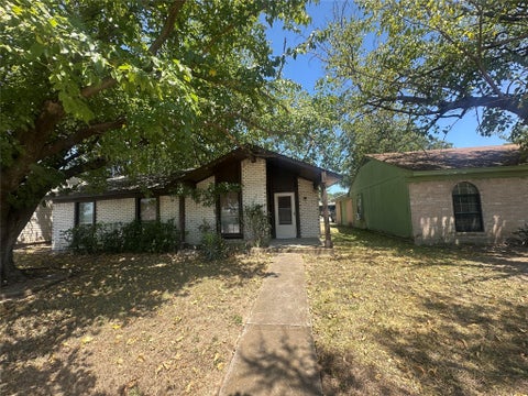 Photo of 1720 S St Augustine Drive, Dallas, TX 75217 (MLS # 87540687)