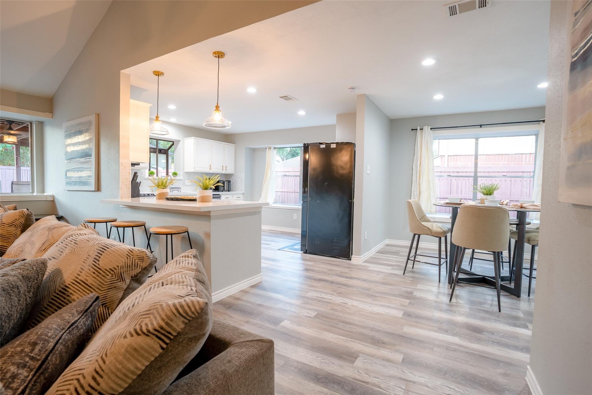 13414 Blackbird Drive
