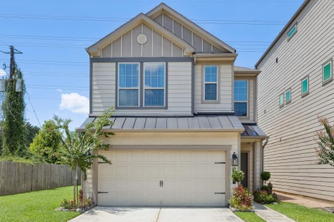 Photo of 1903 Monaco Memorial Lane, Houston, TX 77043 (MLS # 11085841)