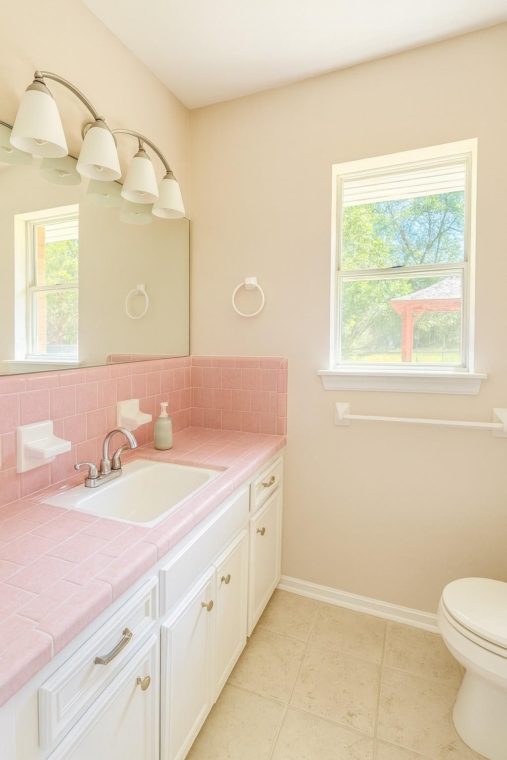 Photo of 432 Young Street, Livingston, TX 77351 (MLS # 14426108)