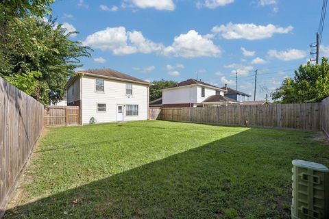 Tiny photo for 9611 Berridge House Court, Houston, TX 77086 (MLS # 85994987)