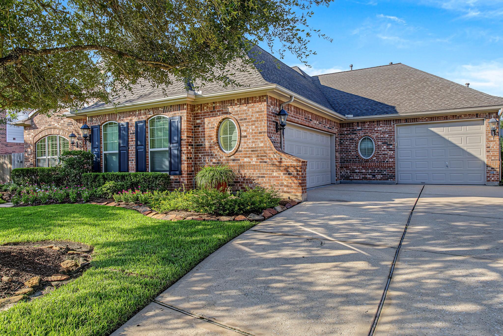 12619 Mossy Ledge Drive