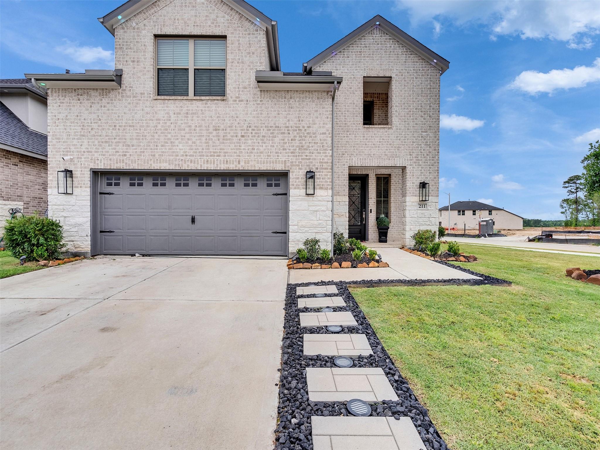 211 Vista Knoll Court