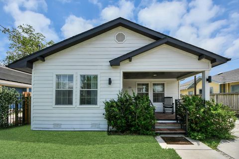 Photo of 111 Jenkins Street, Houston, TX 77003 (MLS # 93726672)