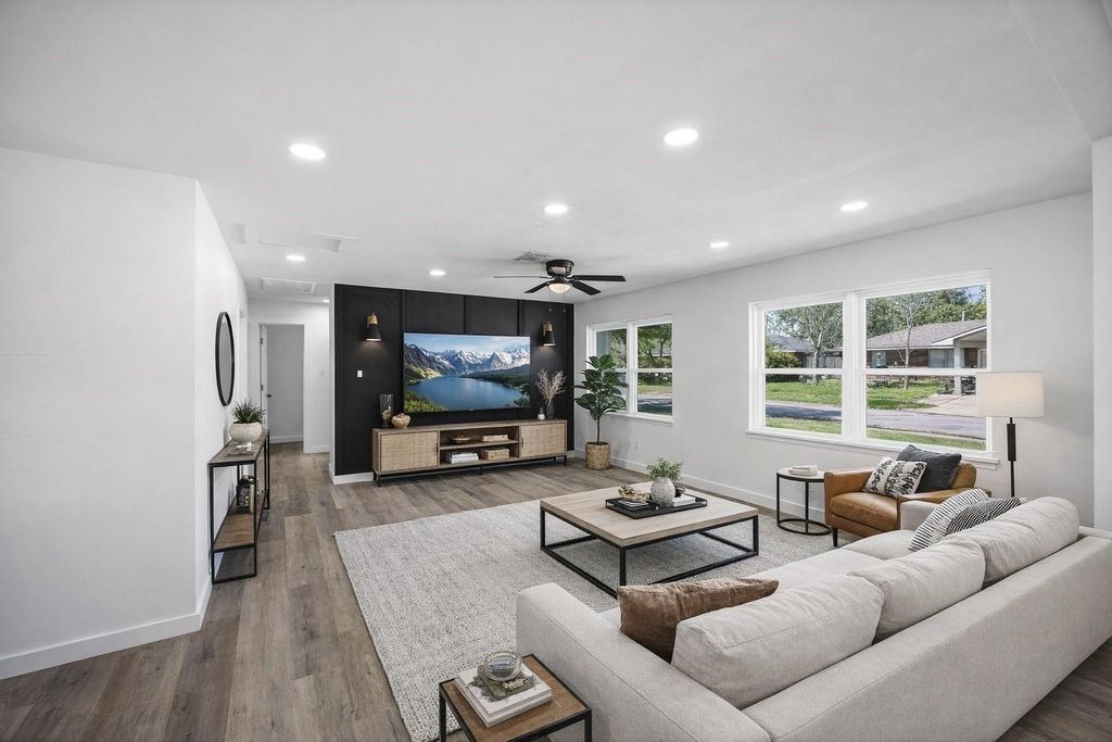 Photo of 1905 Concord Road, Pasadena, TX 77502 (MLS # 94765147)