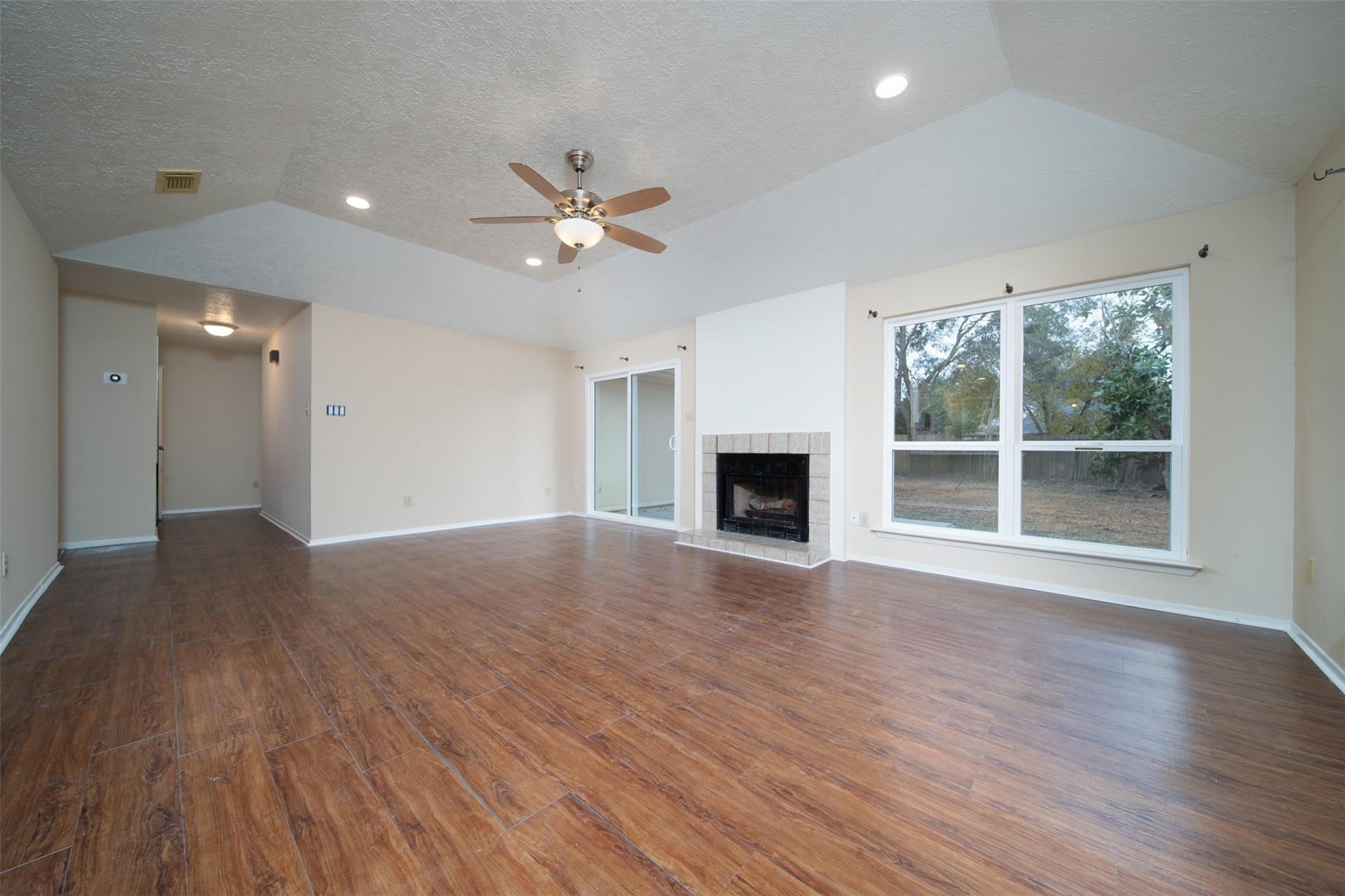 2411 Gunston Ct