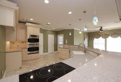 Tiny photo for 16001 Kevindale Court, Houston, TX 77040 (MLS # 11621688)