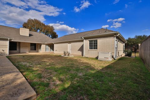 Tiny photo for 16001 Kevindale Court, Houston, TX 77040 (MLS # 11621688)