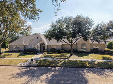 Tiny photo for 16001 Kevindale Court, Houston, TX 77040 (MLS # 11621688)