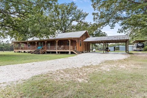 Photo of 1511 Emilee Road, Saratoga, TX 77585 (MLS # 84044059)