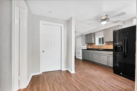 Tiny photo for 601 Booker T Washington, Conroe, TX 77301 (MLS # 78842151)