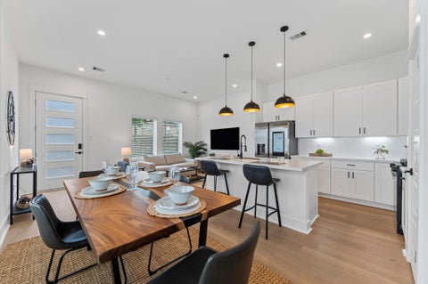 Photo of 332 Neyland Street, Houston, TX 77022 (MLS # 68206292)