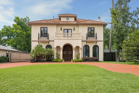 Photo of 8448 Westview Drive, Houston, TX 77055 (MLS # 31517228)