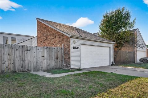 Photo of 11535 Bellspring Drive, Houston, TX 77072 (MLS # 40682476)