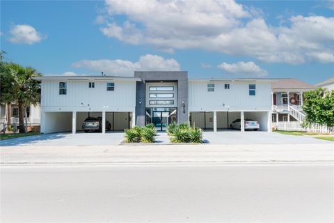 Photo of 914 Church Street #11, Galveston, TX 77550 (MLS # 2262005)