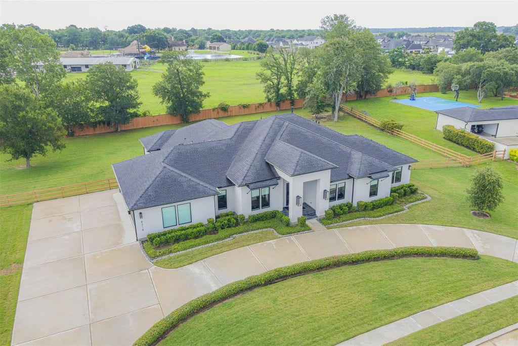 Photo of 8318 Woods Hollow Trail, Fulshear, TX 77406 (MLS # 59792577)