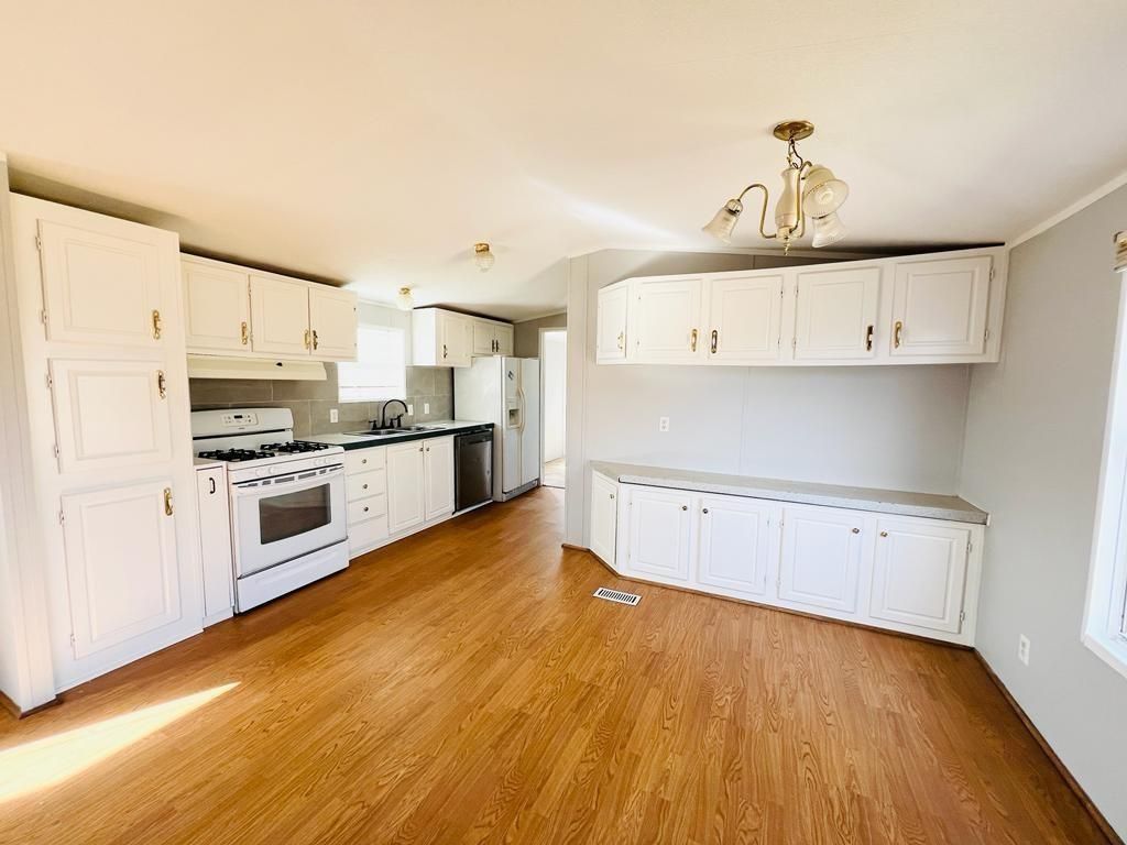 Photo of 35226 Free Lane Ln, Pinehurst, TX 77362 (MLS # 89119488)