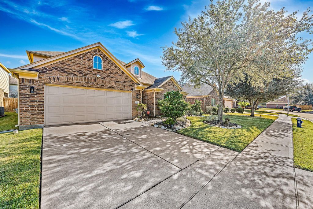 Photo of 13914 Juniper Bend Lane, Cypress, TX 77429 (MLS # 23925069)