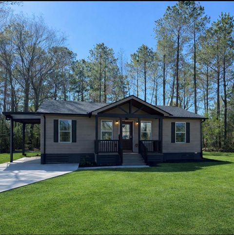 Homes For Sale - 7926 Hawthorne Lane<br/> Plantersville, TX 77363