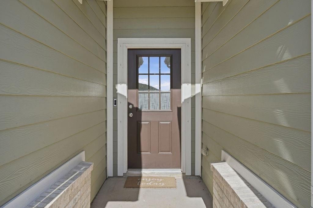2502 Gelding Manor Drive