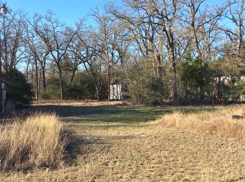 Photo of 320 Alvina Ulich Street, Somerville, TX 77879 (MLS # 2196929)
