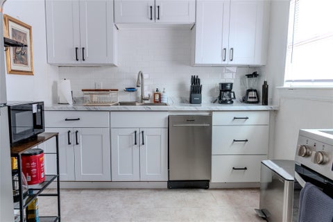 Multifamily For Rent - 2016 Dunlavy Street #3<br/> Houston, TX 77006