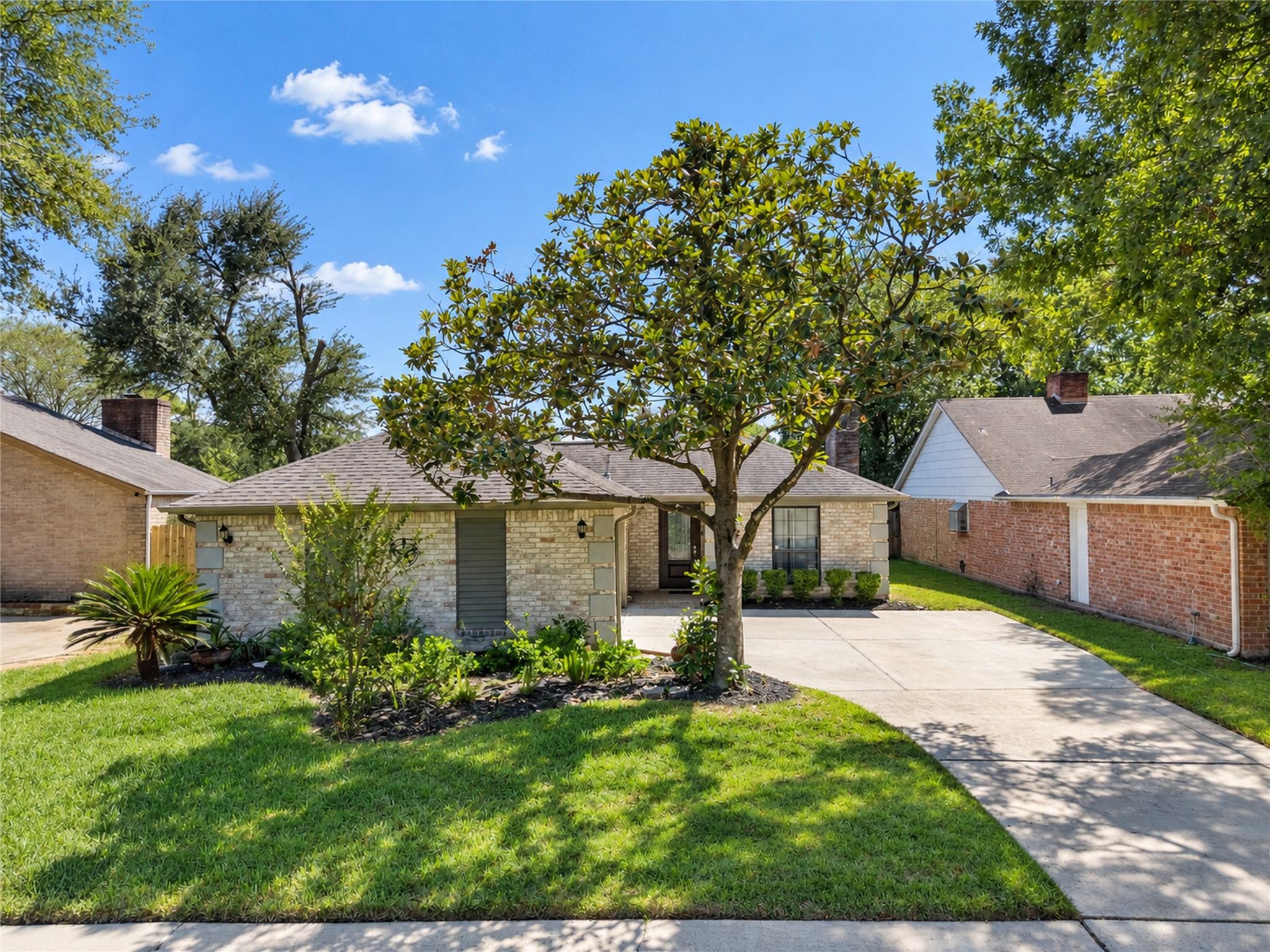 6215 Greenway Forest Lane